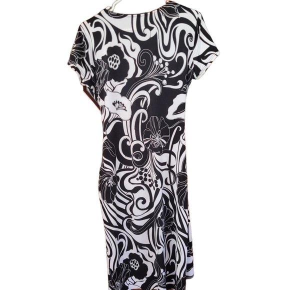 Vex Collection dress black/white floral design - Picture 2 of 4
